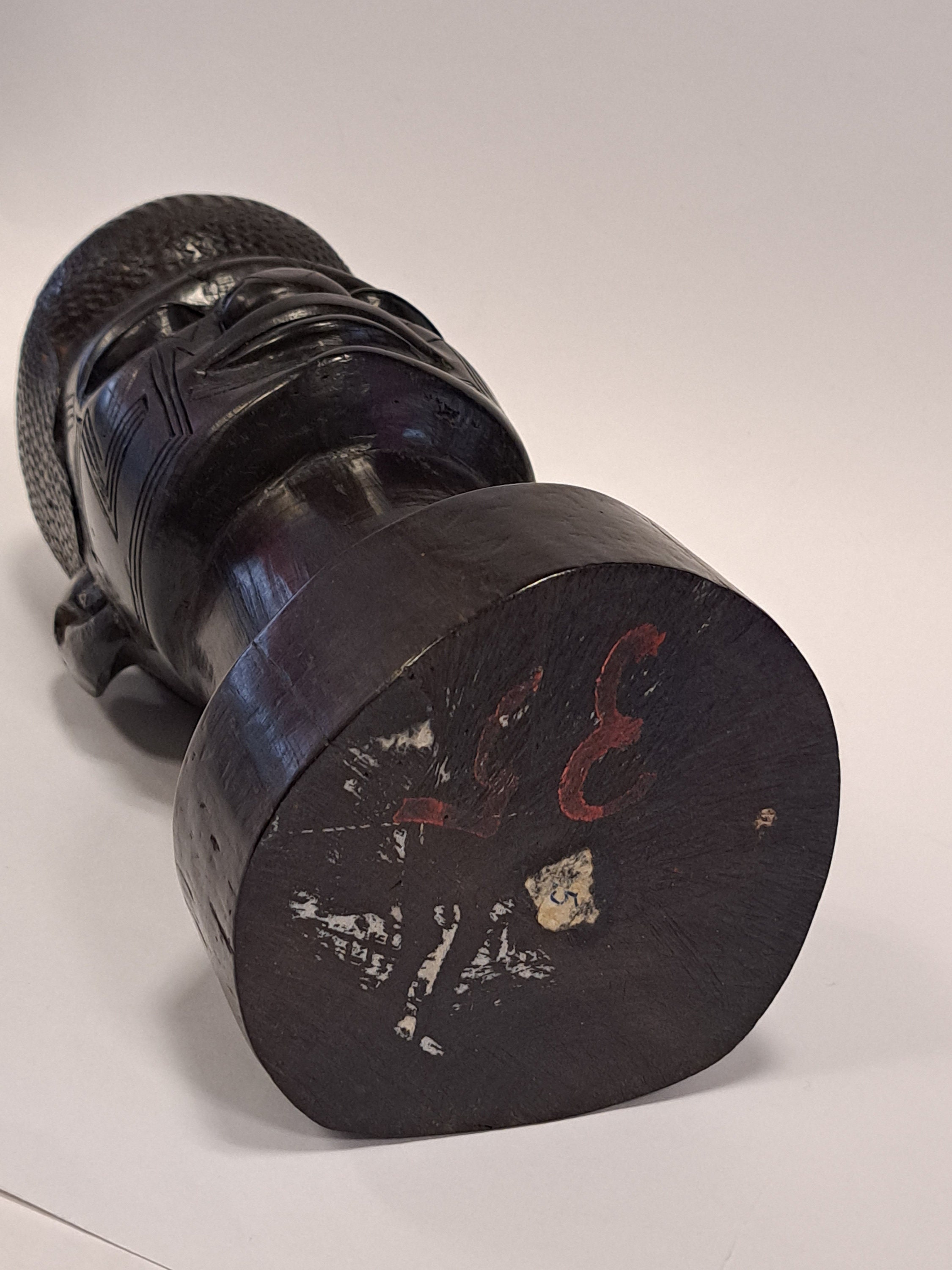 マコンデ彫刻 - アフリカの伝統的な手彫りの黒檀 - 彫刻 - Etsy 日本