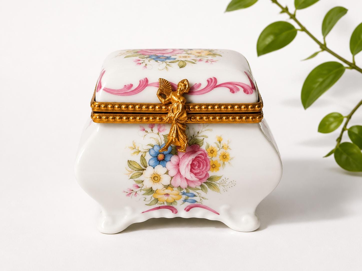 Limoges France Trinket Box Peint Main Hand Painted Porcelain
