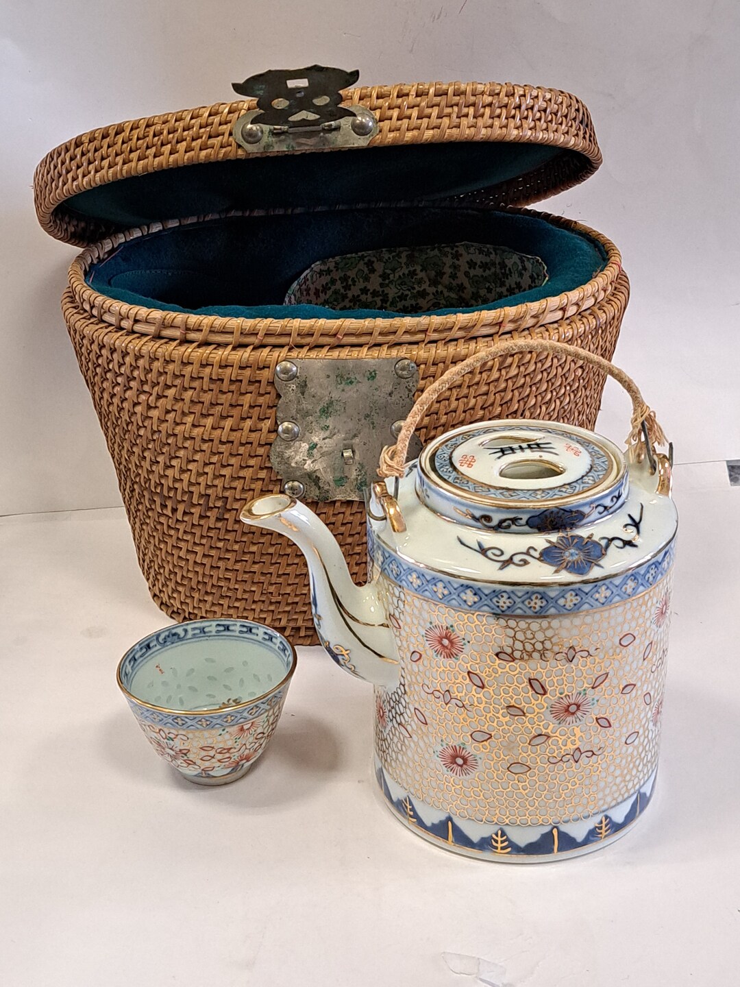 Vintage Chinese Travel Tea Set in Basket ,chinese Padded Basket Tea Set