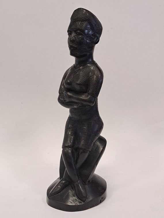 アフリカマコンデ等彫刻コレクション9点