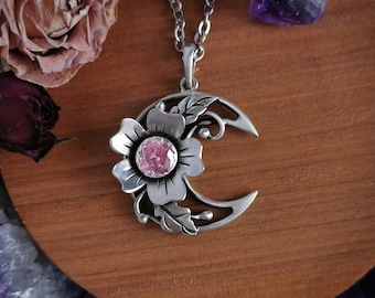 Collana Luna in fiore. Ciondolo luna fiore in argento. Stravaganti gioielli botanici a mezzaluna. Regalo con ciondolo floreale rosa della dea della luna per lei