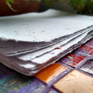 Fogli di carta riciclata bianca screziata A5, carta coriandoli arcobaleno, 10 fogli fatti a mano da 15 cm per 21 cm