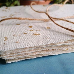 A5 Flaked Vanilla Recycled Paper Sheets, Handmade Cream Paper, 10 Sheets of  21 cm by 15 cm