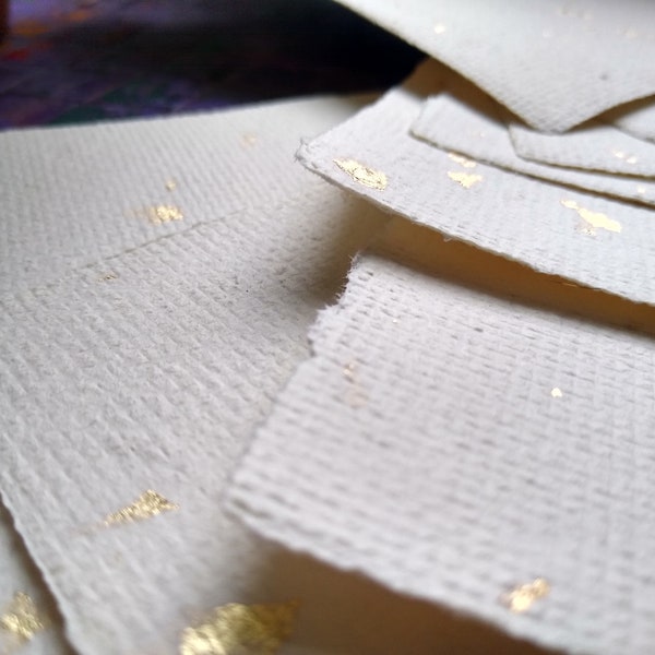 A5 Gold Flaked Vanilla Recycled Paper Sheets, 10 Sheets of  21 cm by 15 cm,  Handmade Paper Sheets Containing Gold Gilding Flakes