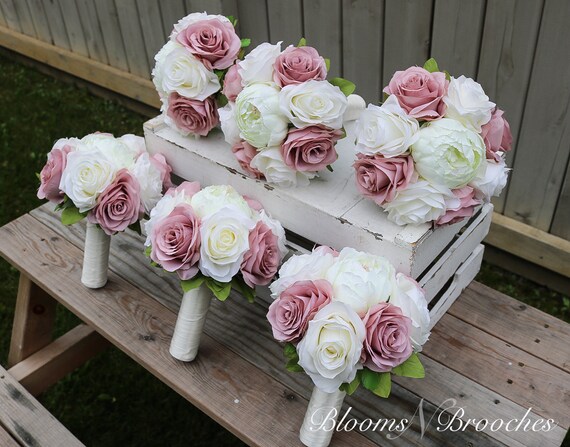 dusty rose bridesmaid bouquet