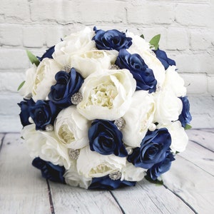 Wedding Bouquet Navy and Ivory, Bridal Bouquet With Rhinestone and Pearls, Wedding Flowers, Bridesmaid Bouquets, bridal Flower Package