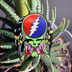 Alien vs Predator Grateful Dead Stealie Pin