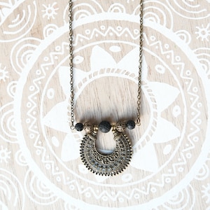 Boho jumper necklace necklace, boho chic sautoir necklace, lava stone jumping collar, boho lava stones necklace