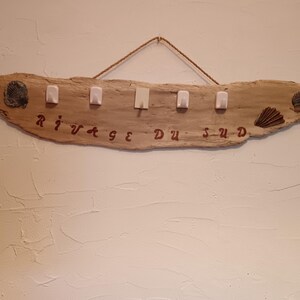 interior wall decoration or key ring / carved driftwood