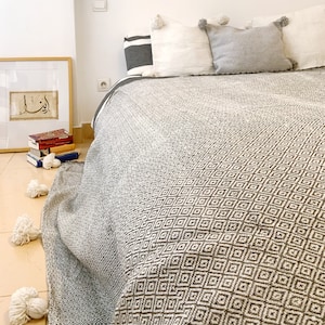 Moroccan Berber wool blanket pompom handwoven cotton diamond bedspread bedspread plaid hygge black throw outdoor lounge Mother's Day gift