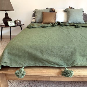 Moroccan Berber wool blanket pompom olive green emerald cotton diamond bedspread bedspread plaid hygge throw Mother&#39;s Day outdoor lounge