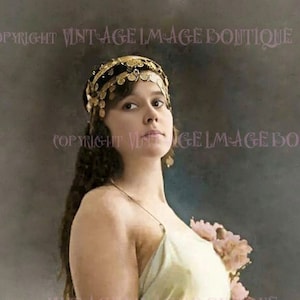 Preciosa foto antigua coloreada victoriana de Vulcana, la mujer galesa fuerte. Tarjeta de felicitación de 5x7.