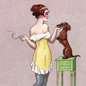 Ilustração antiga da era do jazz da década de 1920 de uma linda melindrosa ruiva e seu adorável cachorro dachshund, cartão comemorativo 5x7