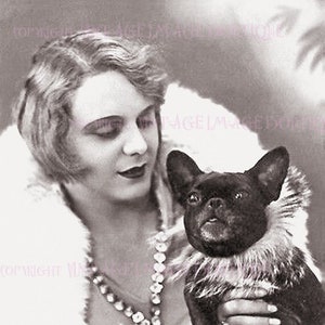 Vintage 1920er Foto einer schönen Berliner Cabaret-Drag-Künstlerin und ihrer entzückenden französischen Bulldogge 5x7 Grußkarte
