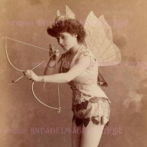 Belle artiste burlesque victorienne antique en carte de voeux 5 x 7 Cupidon pour la Saint-Valentin