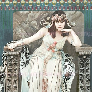 Ritratto fotografico antico colorato di Theda Bara, la vampira originale nei panni di Cleopatra nel film muto del 1917, oggi perduto, biglietto d'auguri 5x7