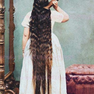 Carte de vœux Antique portrait photo colorisé d'un modèle préraphaélite qui peignait ses très longs cheveux 5 x 7