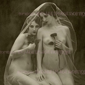 Preciosa tarjeta de felicitación de 5 x 7 para boda de pareja de lesbianas de los años 20