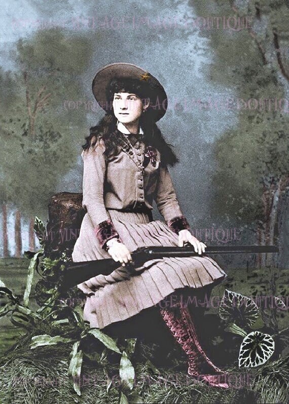 Antique 19th Century Colourized Photo Portrait of Annie Oakley