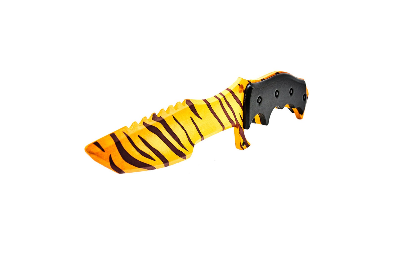 нож зуб тигра