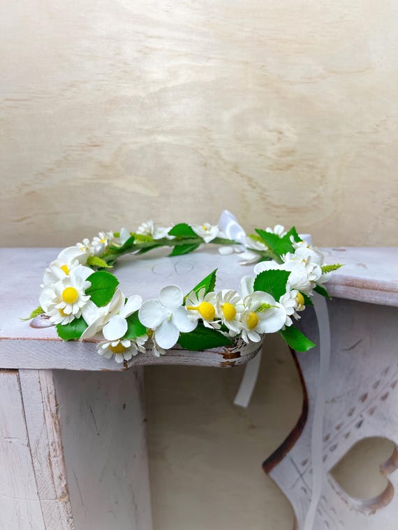 Wildflower Crown: Spring Tiara, Chamomile and White Hydrangeas. - Etsy