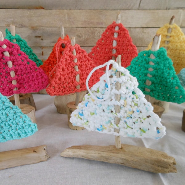 Driftwood Sailboat Ornaments | Mini Crocheted Cotton Sails on Driftwood | Freestanding | Hanging Beach Decor Ornaments | Mobile Accessory