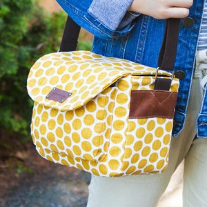 Jerilyn Small Camera Bag PDF Sewing Pattern with FREE Camera Strap pattern