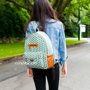 Carson School Backpack PDF Patron de couture, rentrée des classes