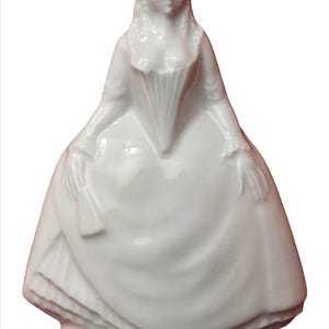 Meissen Small Porcelain Figurine