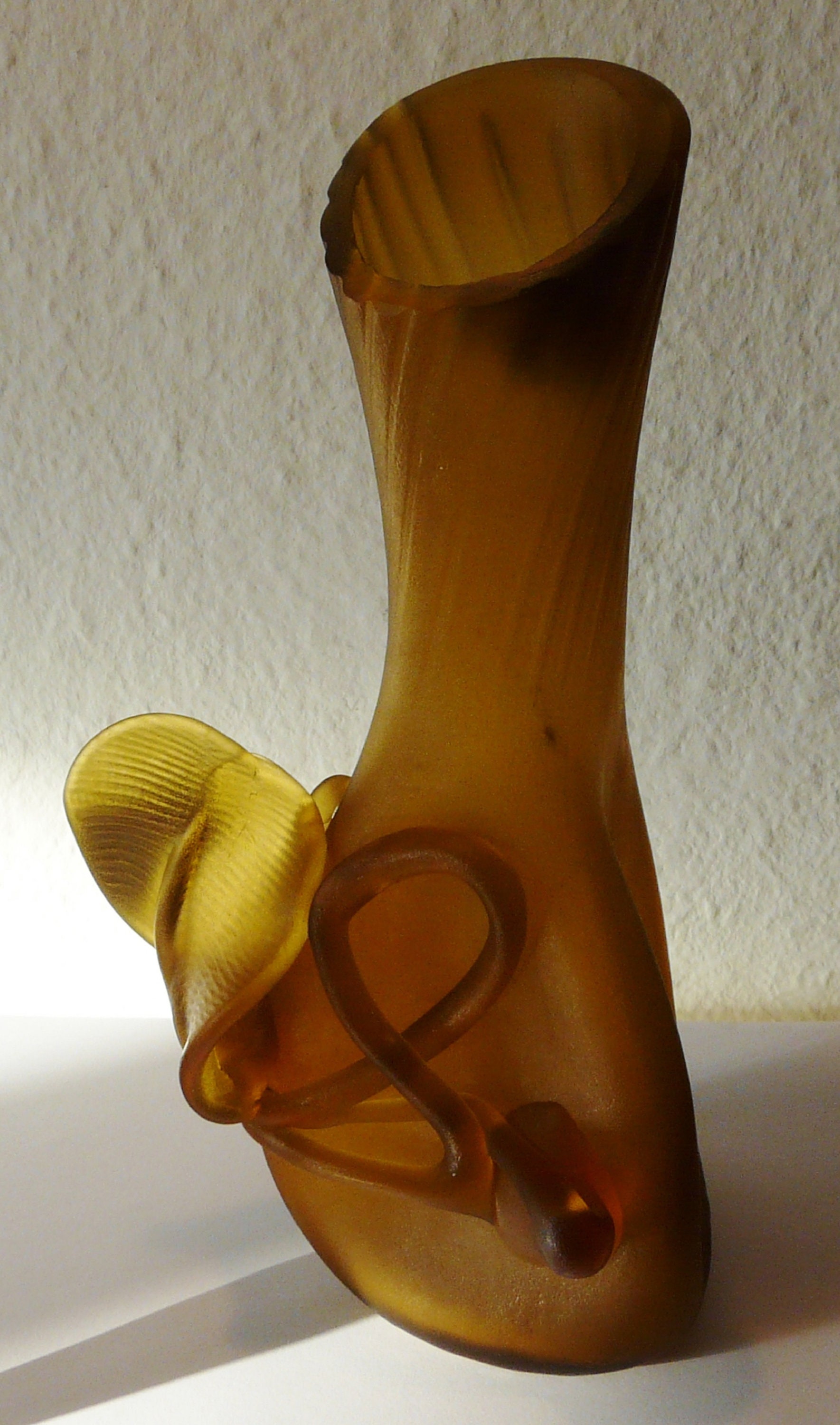 Vase en Verre Ambré Art Nouveau Bohême Tchèque