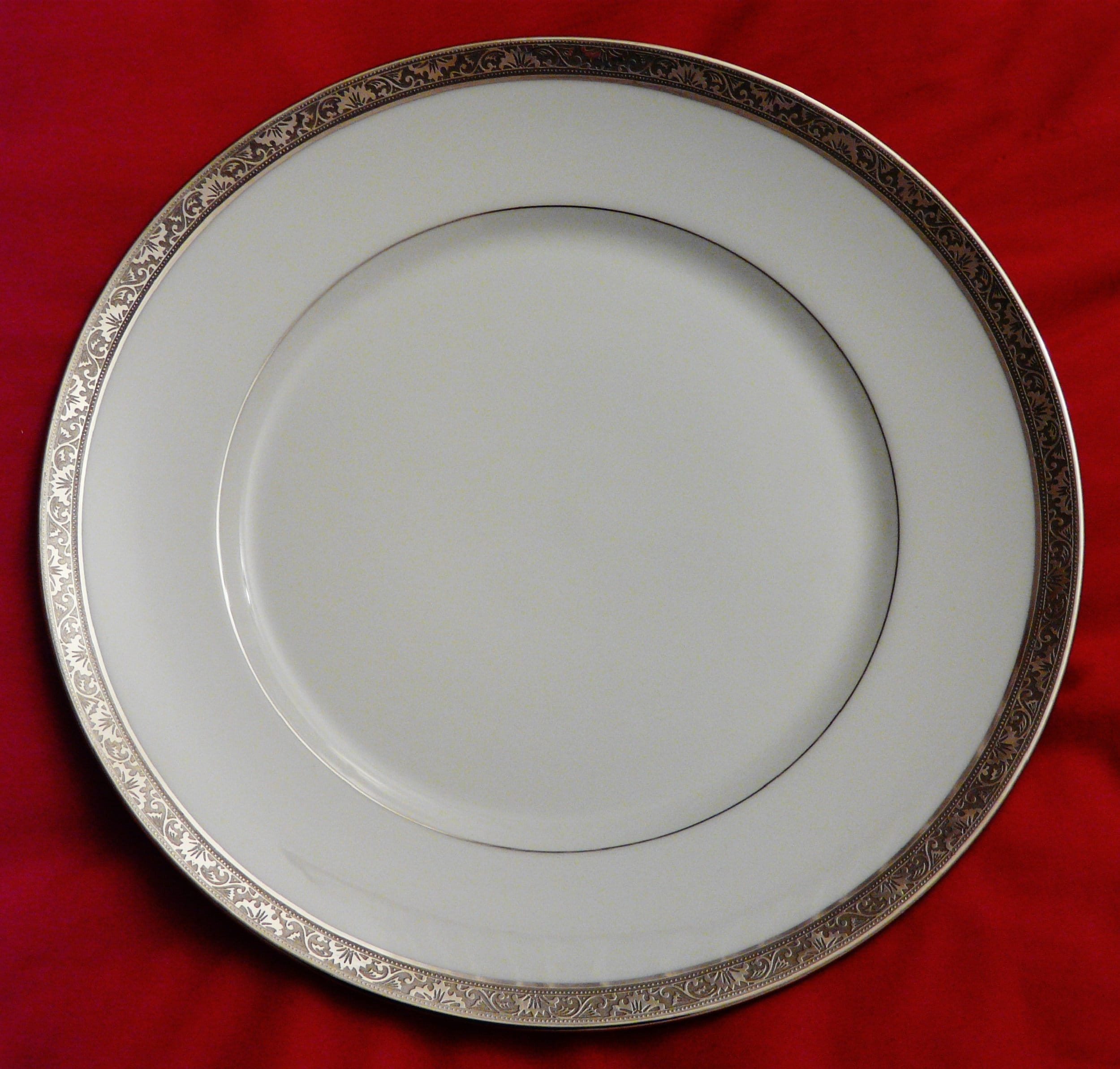 Assiette en Porcelaine Raynaud Limoges Ambassador