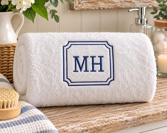 Asciugamano personalizzato con monogramma / Asciugamano con iniziale e nome personalizzati / Asciugamano da bagno con monogramma ricamato / Asciugamano di lusso personalizzato