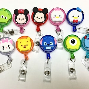 セール!!!!! かわいい漫画キャラクターの引き込み式IDバッジリールIDバッジホルダー - 看護師の同僚へのギフトバッジを教える