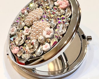 Blinged Out Glass Rhinestones Flower travel compact makeup mirror Perfect Gife For Ladies
