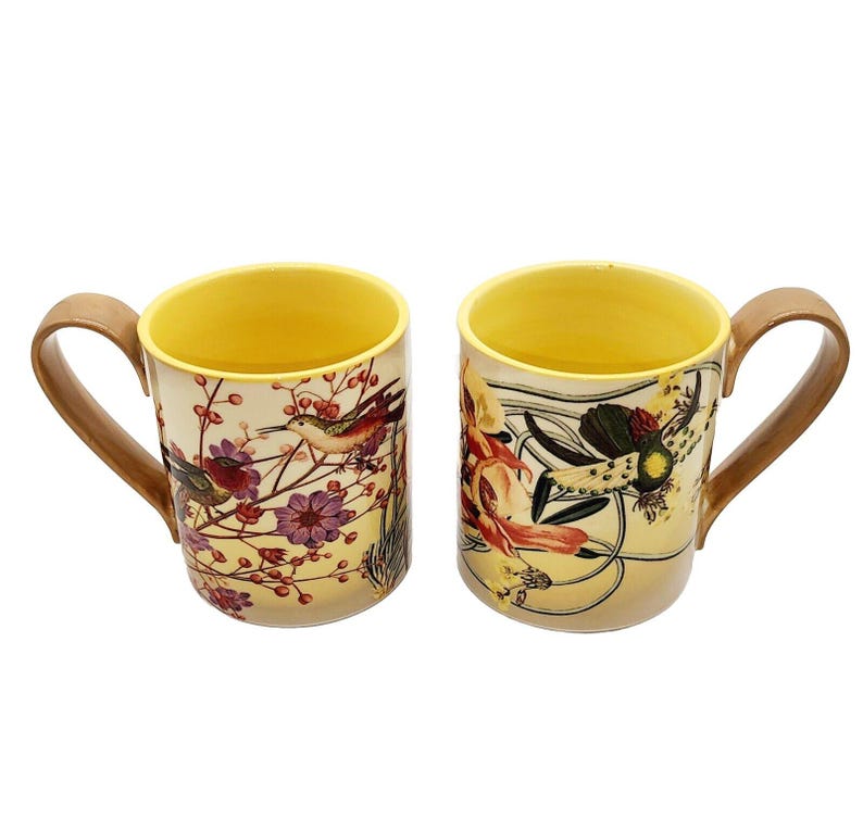Anthropologie Orchid Mugs w/Coral Hummingbird Stoneware Handcrafted Pair EUC afbeelding 2