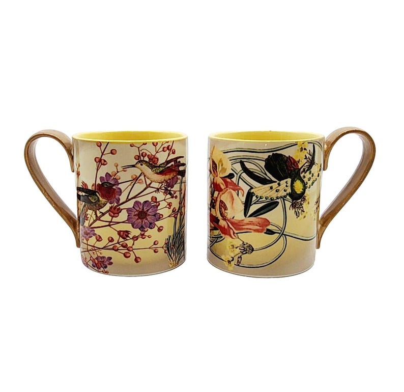 Anthropologie Orchid Mugs w/Coral Hummingbird Stoneware Handcrafted Pair EUC afbeelding 1