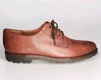 Salvatore Ferragamo Lace-up Pebbled Leather Shoes Men display picture 3