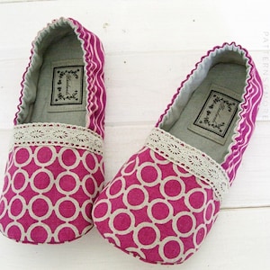 Priscilla Women's Shoes PDF Sewing Pattern