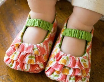 Baby Schuh Schnittmuster PDF | Geraffte Mary Jane Booties | Säugling weiche Sohle Hausschuhe | DIY-Baby-Dusche-Geschenk | Größen 1 bis 5