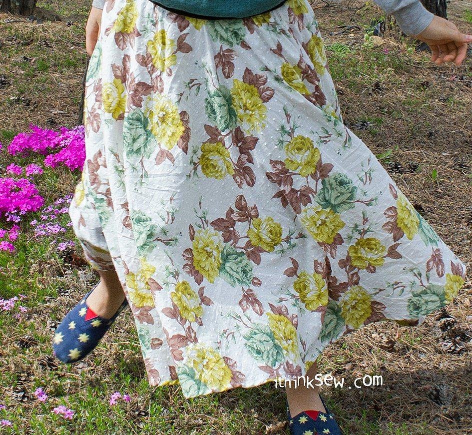MAXI CIRCLE SKIRT WEAVING WORLDS