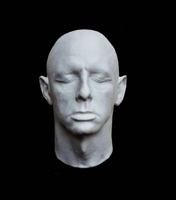 Face cast. Face cast