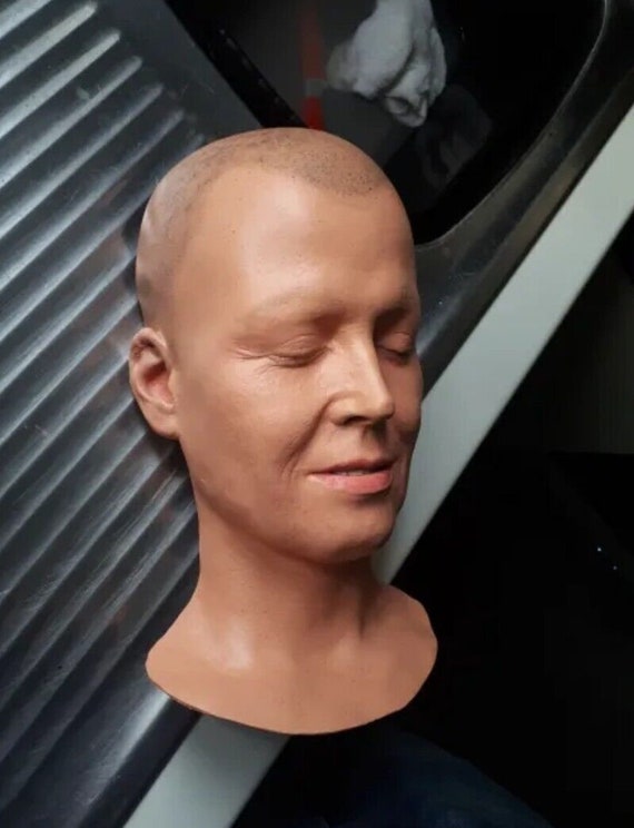 Life Face Cast Bust Of Sigourney Weaver Realistic Style -  Portugal