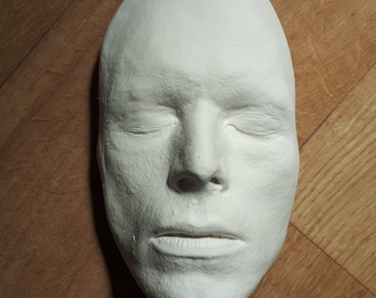 Life Face Cast - David Bowie - The Man Who Fell To Earth 1975 Eyes Closed