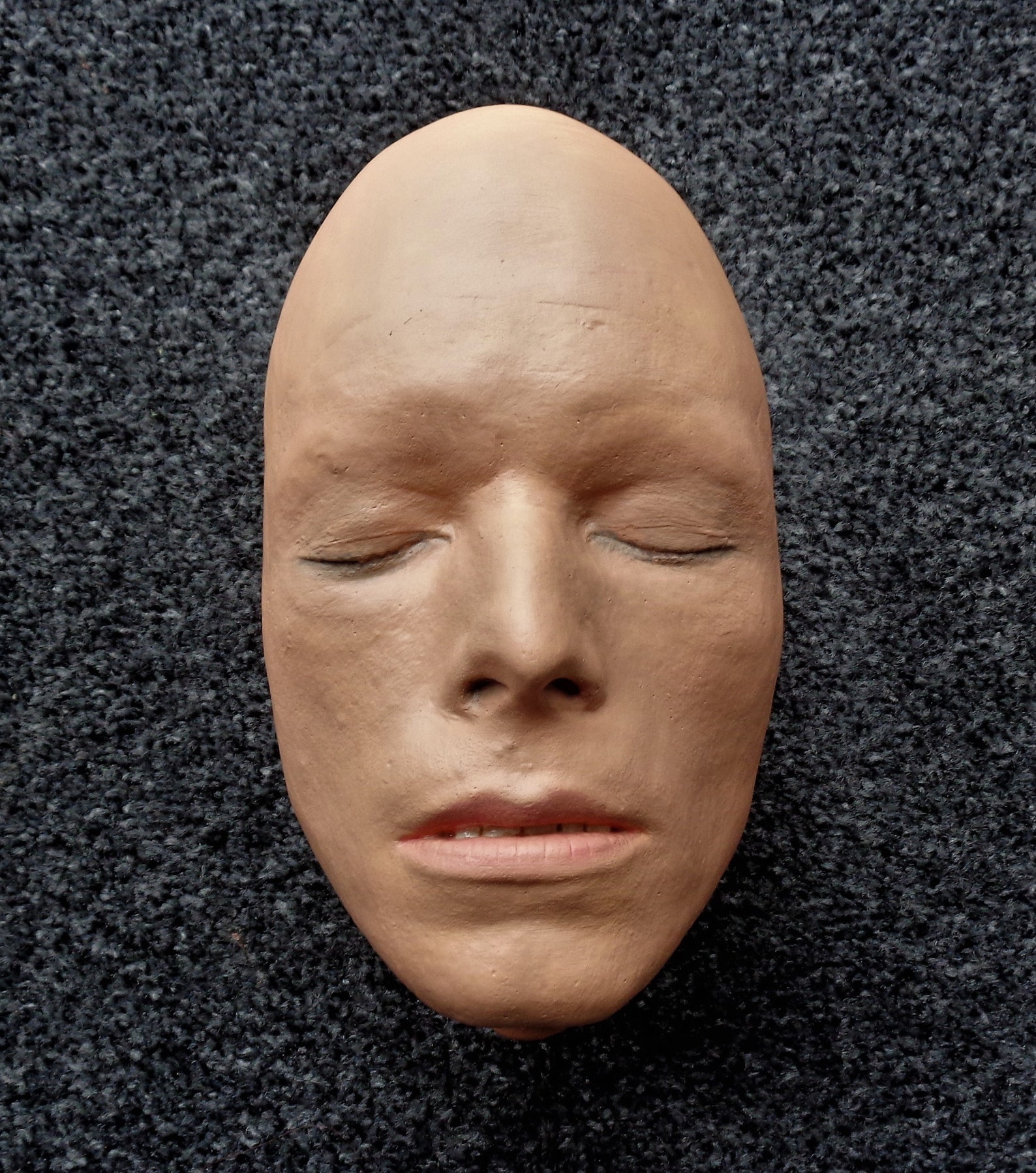 Face cast