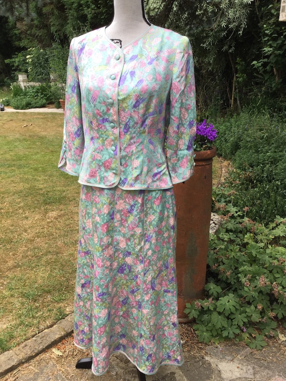 Anna Belinda jacket and skirt suit in excellent co