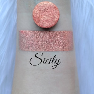 Pressed & Loose Eyeshadow [Sicily] Shimmer Eyeshadow, Pressed Pigment, Loose Eye Shadow, Reflective, Magnetic Pan [Bellavoni Cosmetics]