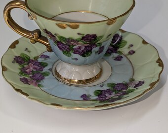 Tea Cup and Saucer/tea time/tea party/antique tea cup/