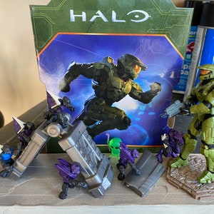 Halo Master Chief Versus Aliens Playset