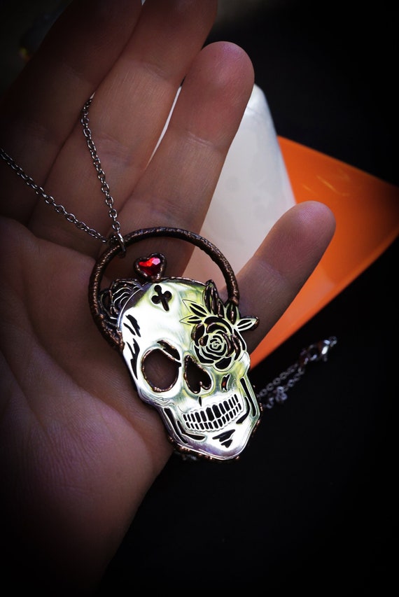 PYRITE NECKLACE WITH 925 SILVER SKULL BEAD--25 PYRITE NECKLACE W/ SKULL BEAD--25\