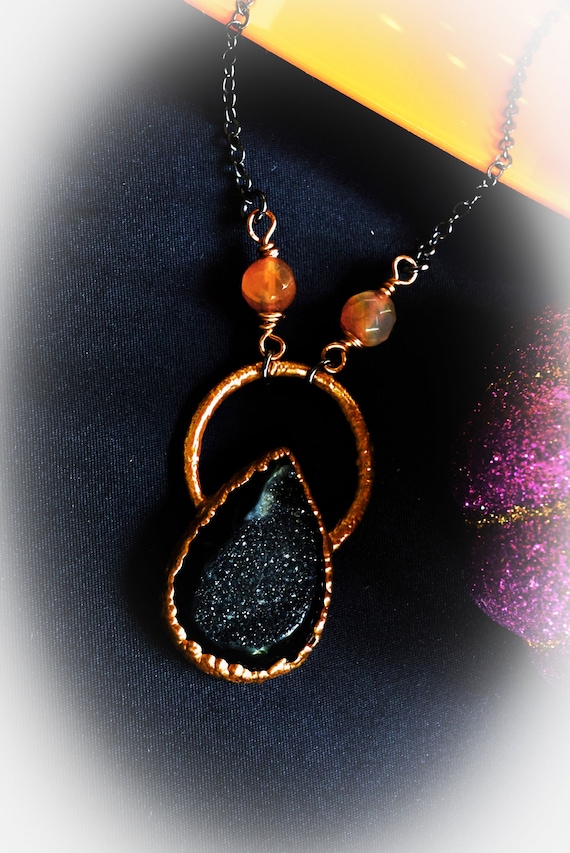 Electroformed Crystal Necklace, Sparkly Black Druzy Pendant  display picture 2